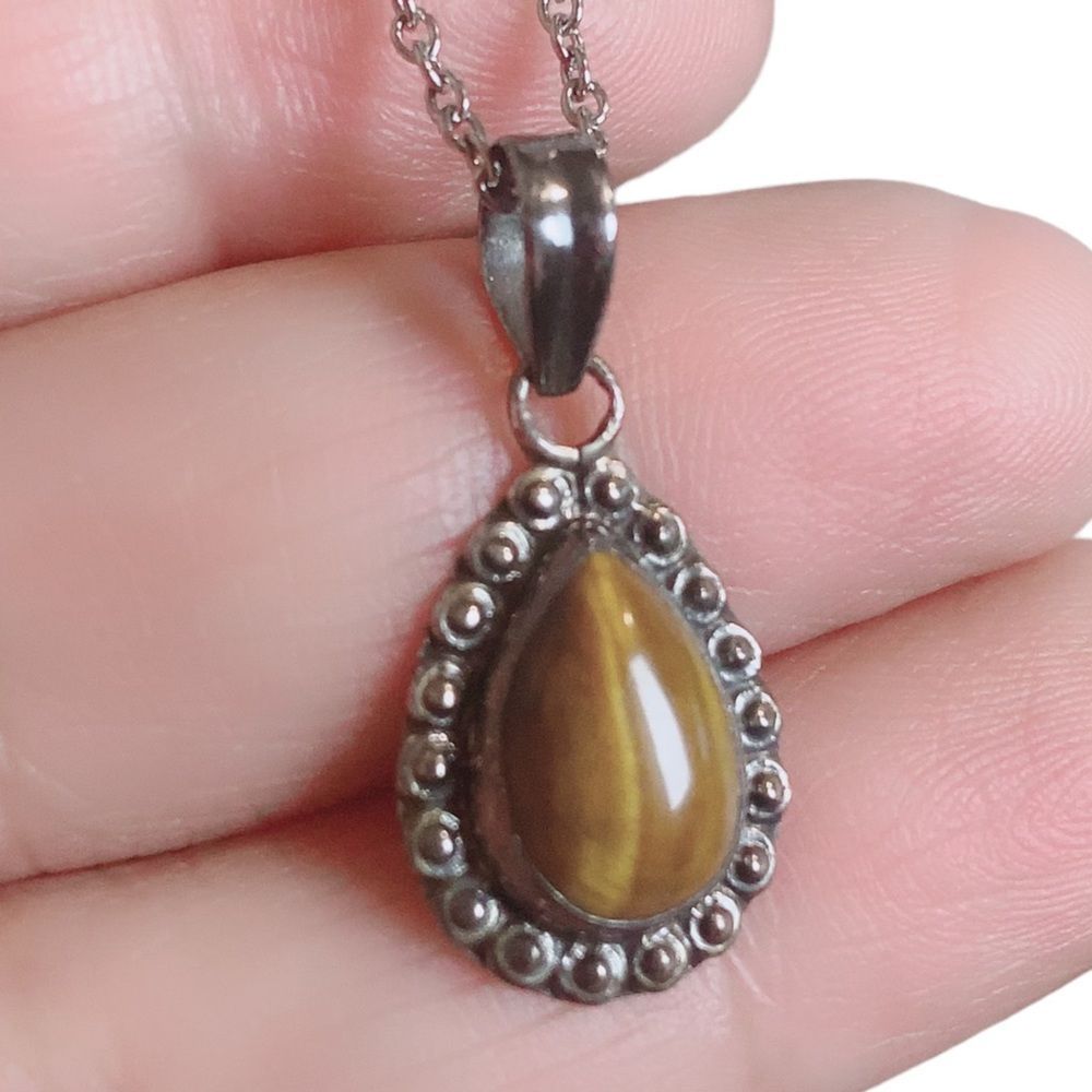 Sterling Silver 925 Tiger eye Teardrop Shape Pendant